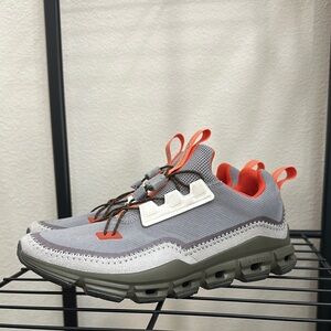 NEW On Cloudaway In Alloy & Ivy 7.5